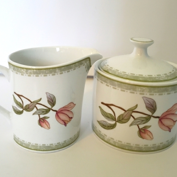 Oneida  Cream & Sugar Bowl Set - Picture 1 of 9